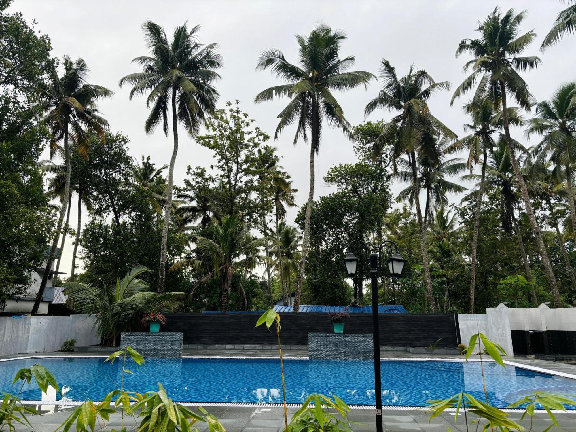 Leisure Valley Beach Resort Varkala Eksteriør bilde